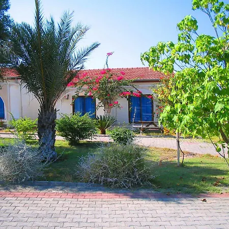 Semesteranläggning (resort) Bare Hill Village 2*