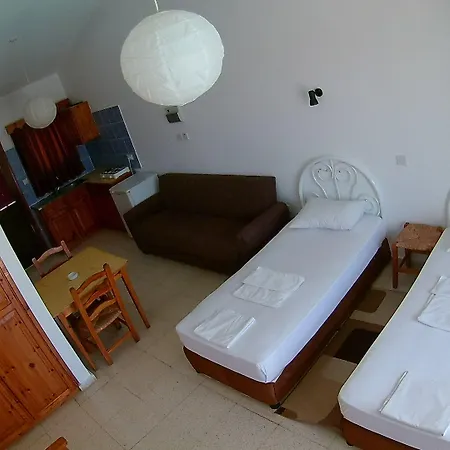 Bare Hill Village Semesteranläggning (resort) 2*