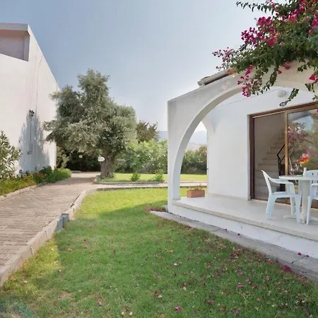 Resort Bare Hill Village Elea