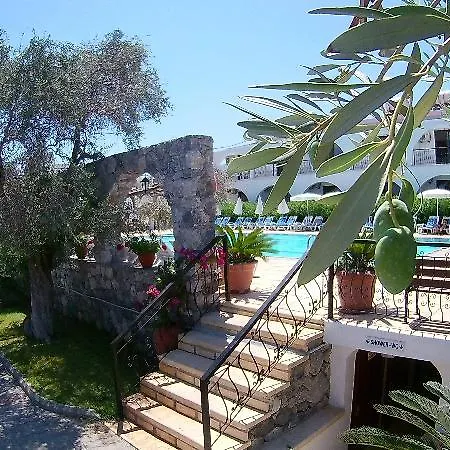 Resort Bare Hill Village 2*