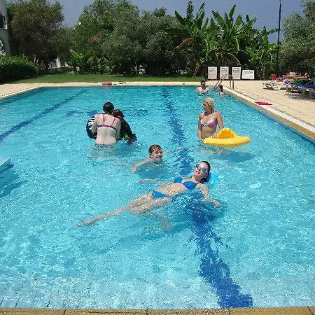 Bare Hill Village Semesteranläggning (resort)