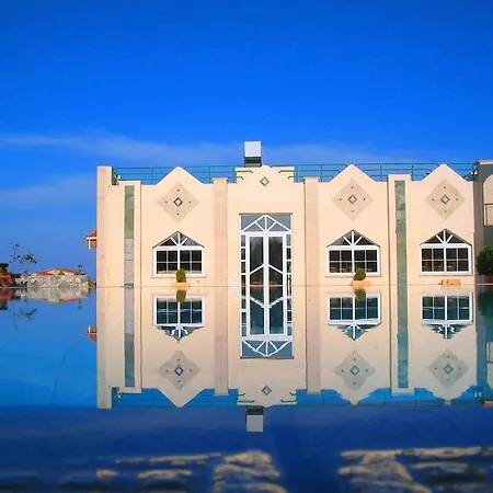 Semesteranläggning (resort) Bare Hill Village 2*