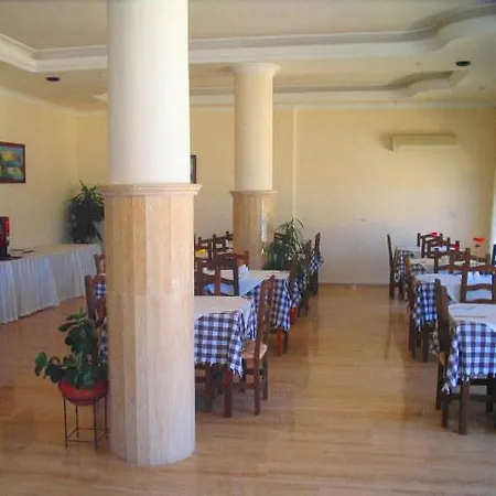 Bare Hill Village Hotel 2*