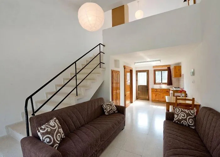 Bare Hill Village Resort Elea