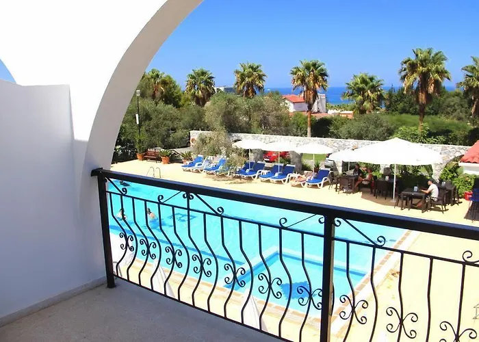 Resort Bare Hill Village 2*