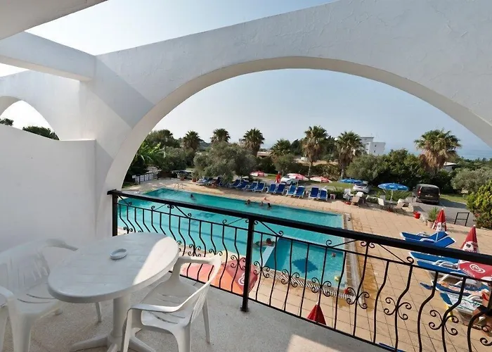 Bare Hill Village Resort Elea