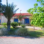 Üdülőközpont Bare Hill Village 2*