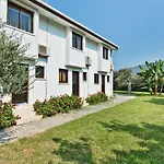 Bare Hill Village 2* Elea