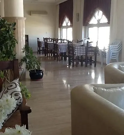 Bare Hill Village Hotel 2*