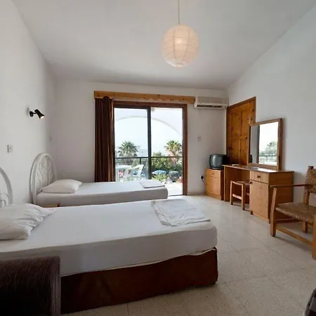 Bare Hill Village Resort Elea