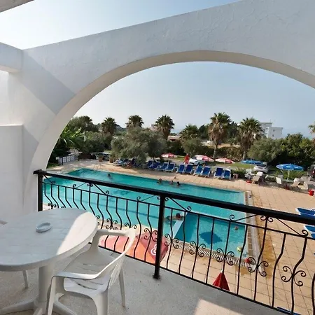 Bare Hill Village אתר נופש Elea