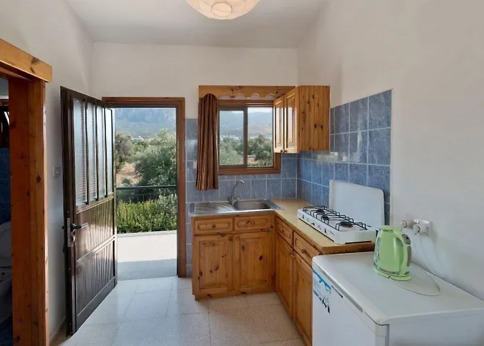 Bare Hill Village Rezort Elea