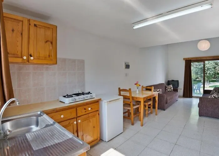 Bare Hill Village Feriested Elea