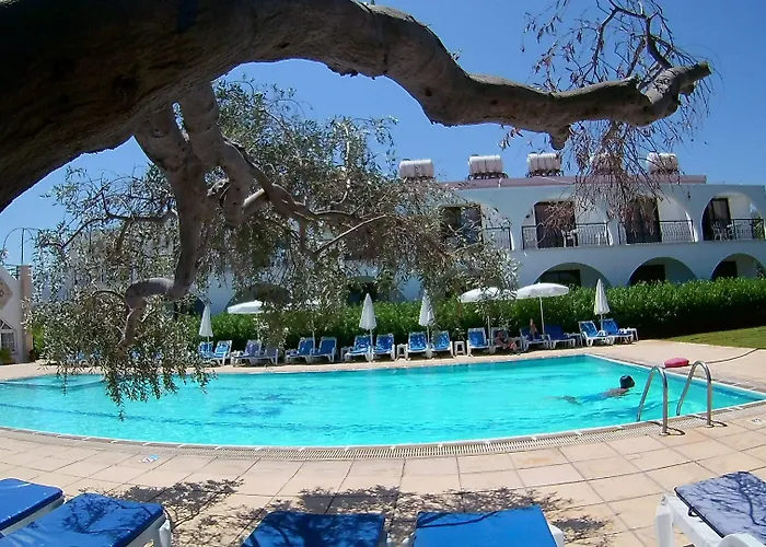 Bare Hill Village Rezort