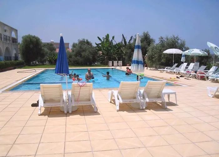 Bare Hill Village Rezort 2*